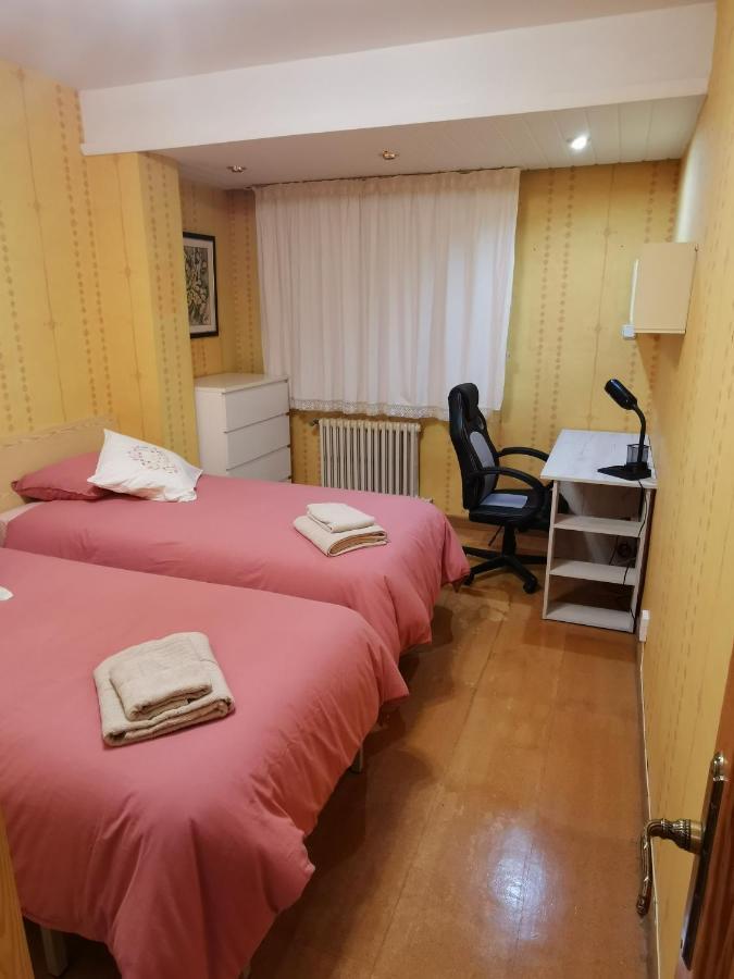 Comoda Vivienda En Huesca Extérieur photo
