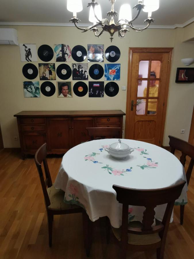 Comoda Vivienda En Huesca Extérieur photo